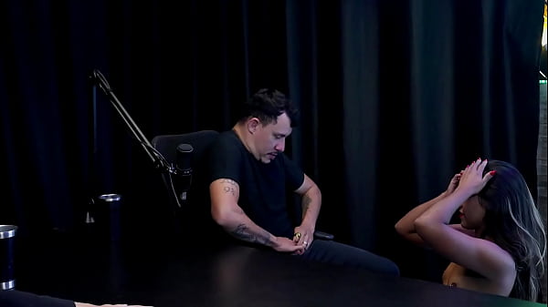 Nonton Conheceu A Santa Caliente, Teve Que Aprender As Posi&ccedil;&otilde;es De Atores, Os Problemas Que Teve A Fam&iacute;lia, Ficou Decepcionado, E O Fetiche Trans... - Tiago Oliveira (watch On: Sheer/red) thumbnail