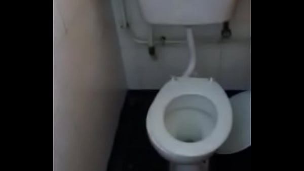 Lavatory fuck-up! 