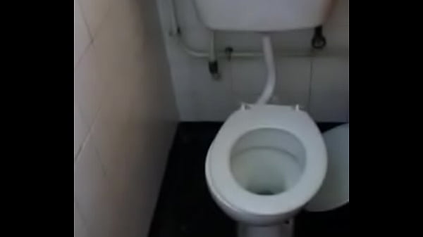 Play MP4 - Toilet vandalism