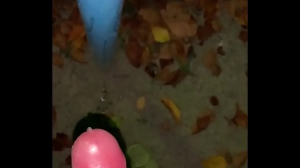 公園にてオナニー