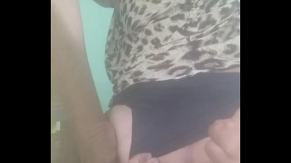 Play MP4 - Cdzinha brincando com o bumbum