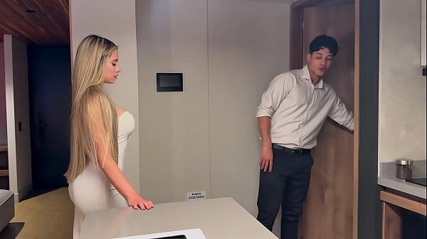I Want To Try The Bed With The Real Estate Agent! - Ambar Prada thumbnail
