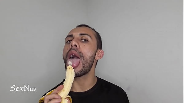 Te_quiero chupar el_banano_con semen