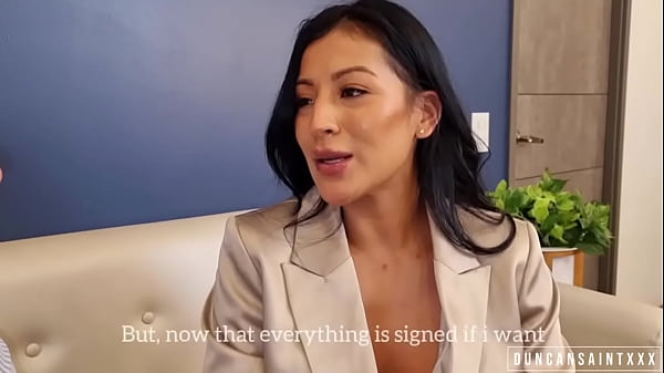 Big Cock Up Her Ass Makes Her Squirt thumbnail