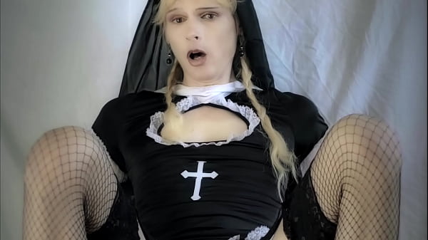 Nun Cum On Sex Machine thumbnail