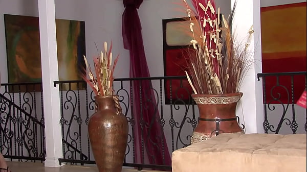 Nonton Checking On Armani thumbnail