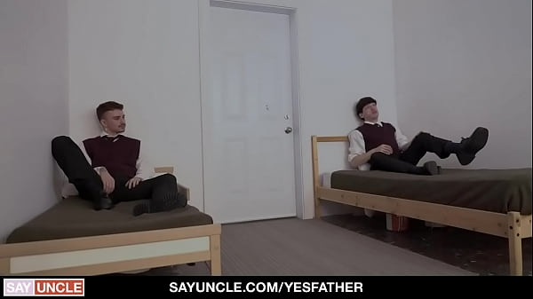 Hot Teens Fuck Hard thumbnail