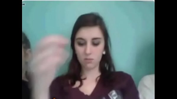 sexy young chickplayingon webcam