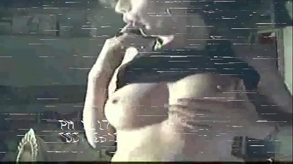 Ｄａｎｃｉｎｇ ａｎｄｍａｓｔｕｒｂａｔｉｎｇ