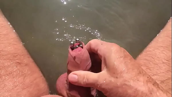 Play MP4 - in den see beim fkk gespritzt