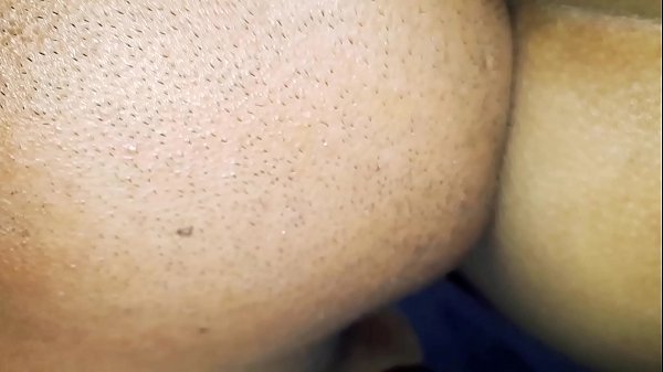 Le chupo el culo a mi pequeña zorrita le meto la_lengua en el ano_y la dedeo.