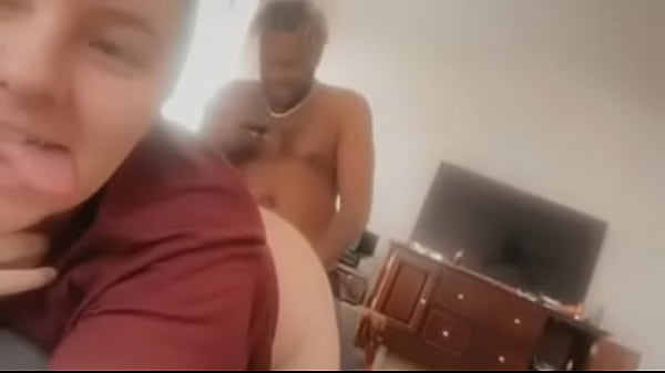 Play MP4 - Recording & stuffing my fat black cock in at the same time