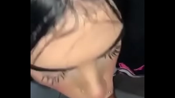 Novinhade 18 aninhos mamando gostoso