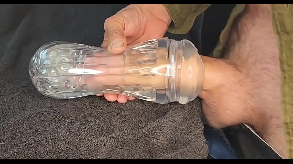 Play MP4 - Curved BWC vs Clear Fleshlight