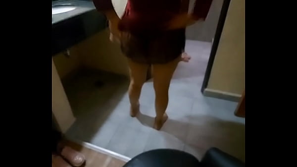 Cuñada caliente me da una cogida cuando su esposo esta de viaje