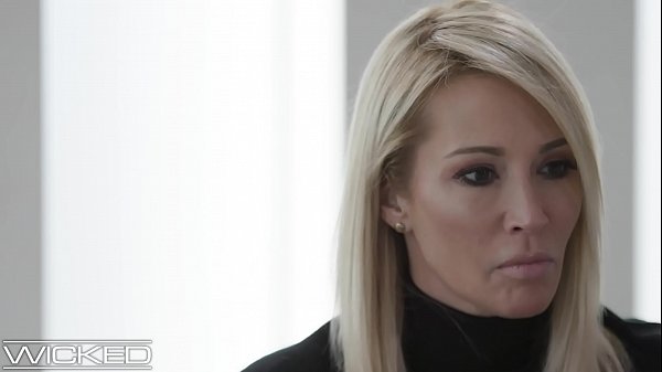 Jessica drake is full of surprises on hookup date