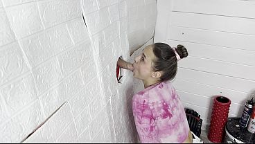 дырка в стене, я беру его член. шир мисссвикки 