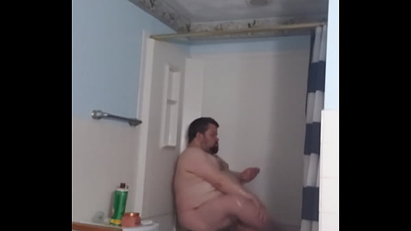 DaRealPatrickP in shower. 