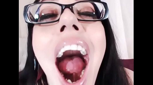 Play MP4 - Dentist makes me SQUIRT