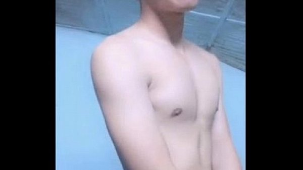 Trai show hang tren Blued 