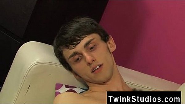 Hot twink Colby London has a man-meat fetish and he's not afraid to 