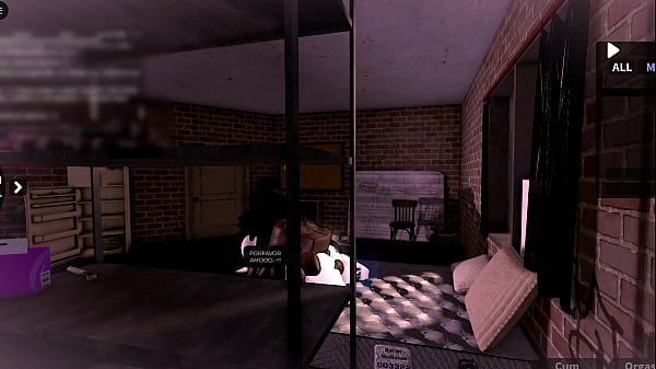 Puta golfa daba el culo con tal de que dos machos la dejen satisfecha 