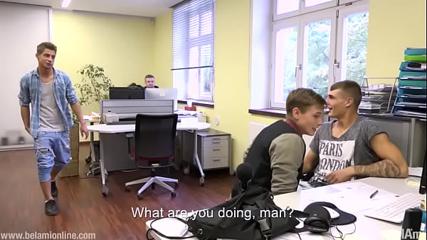 Pornstar fucks young inc guy 