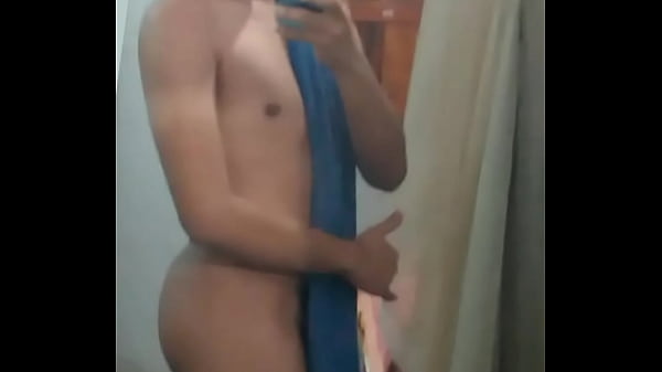 Deli&ccedil;ia De Gay Gostoso thumbnail