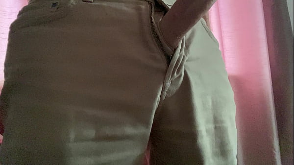 Play MP4 - Mr Big Dick UK - my big cock explodes out of my pants