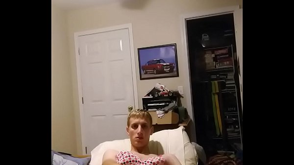 Cross-dressing teen masturbates and fingers_ass