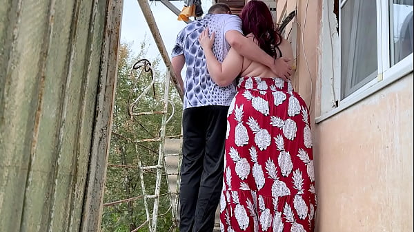 MILF met a neighbor onthe street and_invited_him homefor sex