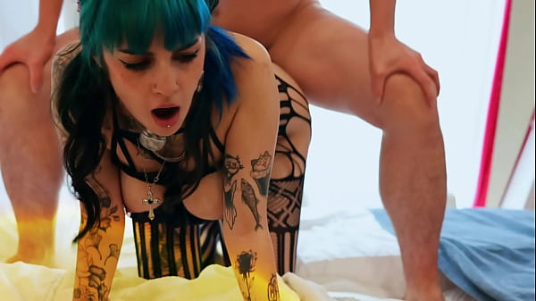 Nonton Big Titty Goth Girl In Black Spiderweb Lingerie, Suck N' Fuck Quickie thumbnail