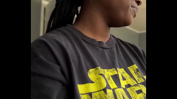 Friendly reminder that your vagina isn&rsquo;t supposed to smell like flowers or fruit it&rsquo;s supposed to smell like a vagi