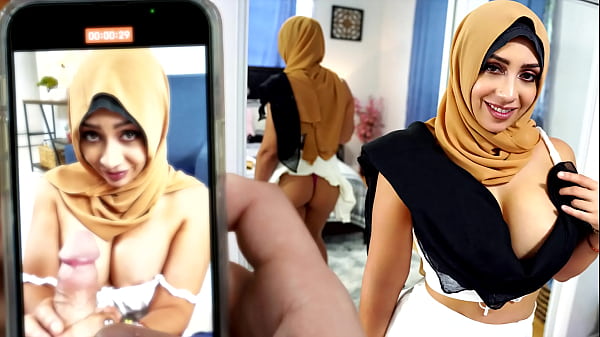 Social mediaexpert_Peter Green helps Arab woman Lilly Hall_to get more followers onher Instagram and TikTok accounts by taking sexy nude photos and videos
