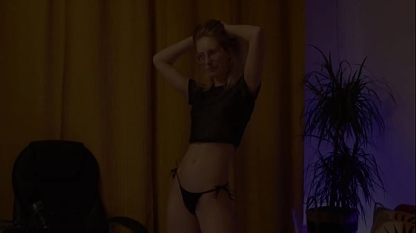 Nonton She Dances And Noone Fuck Her thumbnail