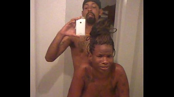 Banging in the mirror in the camera 