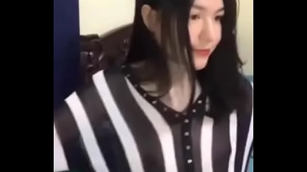 Em g&aacute_i uplive lộ ti hồng cực gợi t&igrave_nh