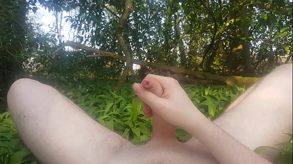 19yr Masturbates In Public Until He Finishes_Everywhere