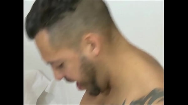 Sarado roludo fudendo cuzinho faminto por rola - www.prazergay.com.br 