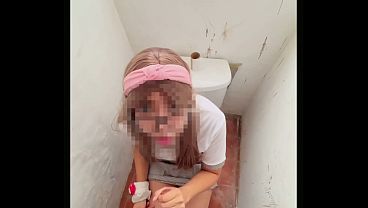 Detonan A Colegiala Mexicana En El Ba&ntilde;o De La Escuela! Sexo Publico! Completo thumbnail