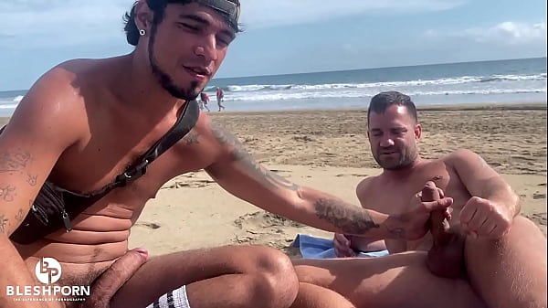 Sand, Sea, Sun And An Super Amazing Blowjob!!! By Leo Bulgari & Bleshporn thumbnail