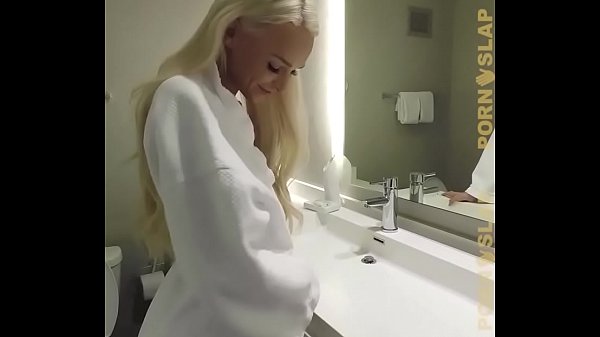 Play MP4 - PornSlap Emma Hix Homemade Shower Masturbation Video