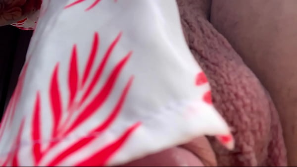 Play MP4 - PISS- Cum on the lens&excl; Come clean me with your tongue let's go 1&comma;000&comma;000 views