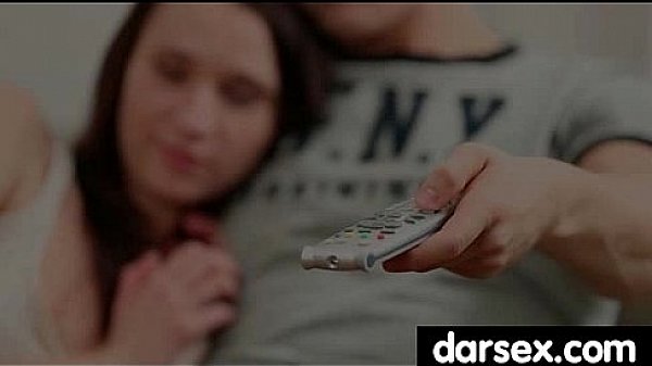 Nonton Beautiful Babe Enjoys A Very Big Dick 5 thumbnail