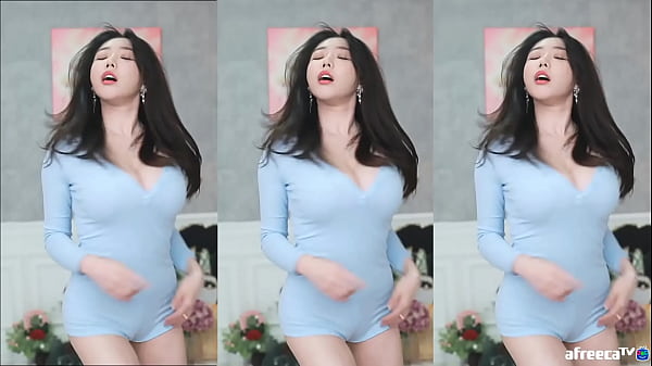 Korean big boobs cam girl