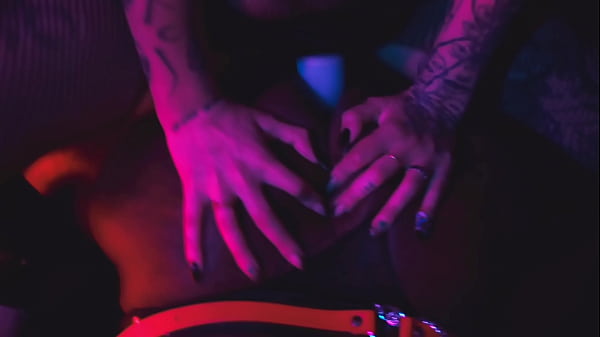 Pegging Threesome With 2 Foot Goddess 