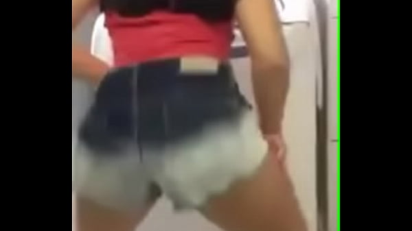 novinha rebolando gostoso