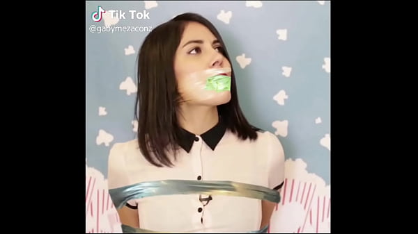 Wonder woman review gaby meza fuera de foco bondage 