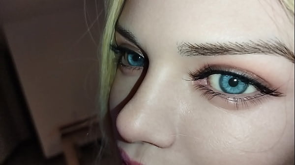 Fanreal Maria - Presentado sus pechos.