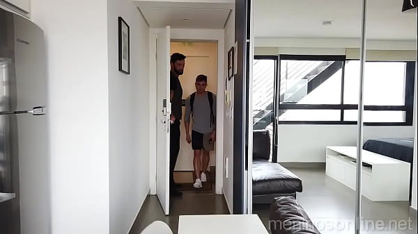 Gabriel Castro & Dom Arthur - Bareback(servi&ccedil;o De Quarto) thumbnail